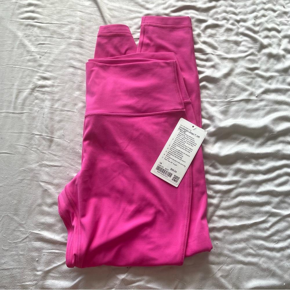NWT Lululemon sonic pink aligns size 14